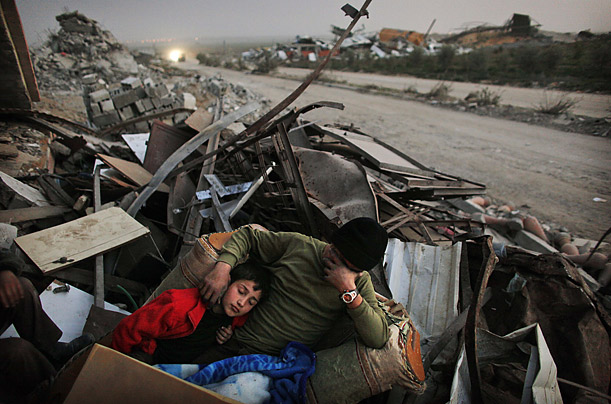 gaza_digs_out_01.jpg