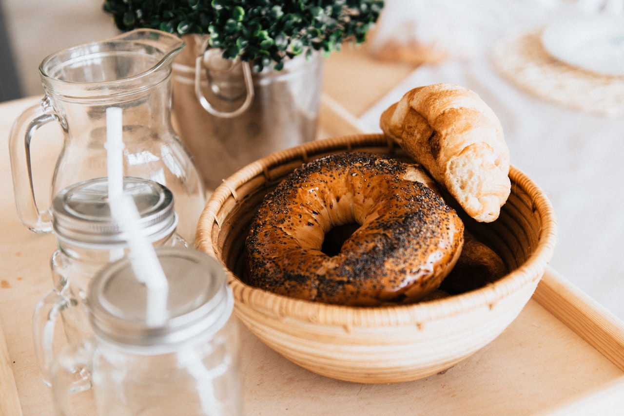 baked-bread-in-beige-ceramic-bowl-2062429.jpg