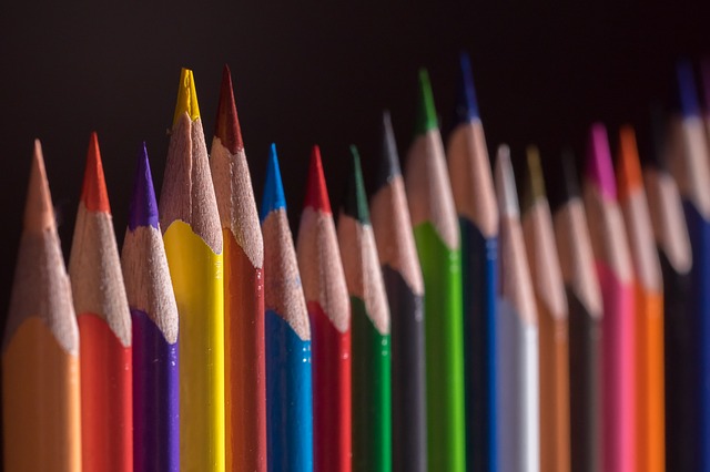 colored-pencils-656178_640.jpg