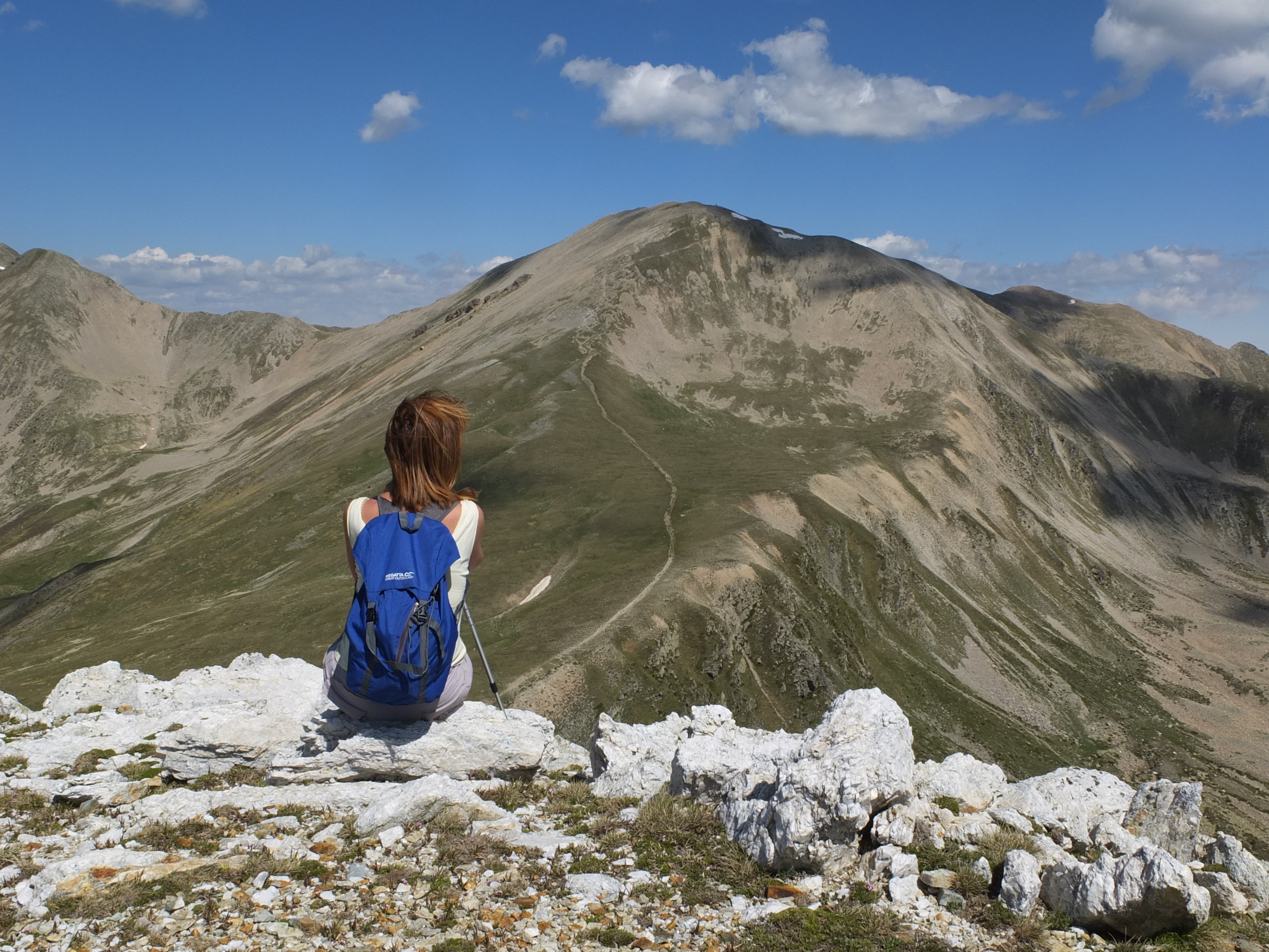 girl_mountain_hiking.jpeg