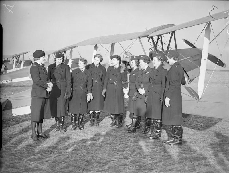 The_Air_Transport_Auxiliary,_1939-1945._C389 (1).jpg