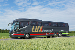 Luxusbuszokkal utazhatunk Varsó és Budapest között