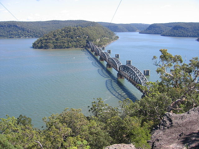 640px-Hawkesbury_River_rail_bridge.jpg