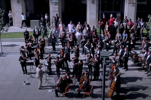 #napizene: flashmob, avagy a zene párt_atlan