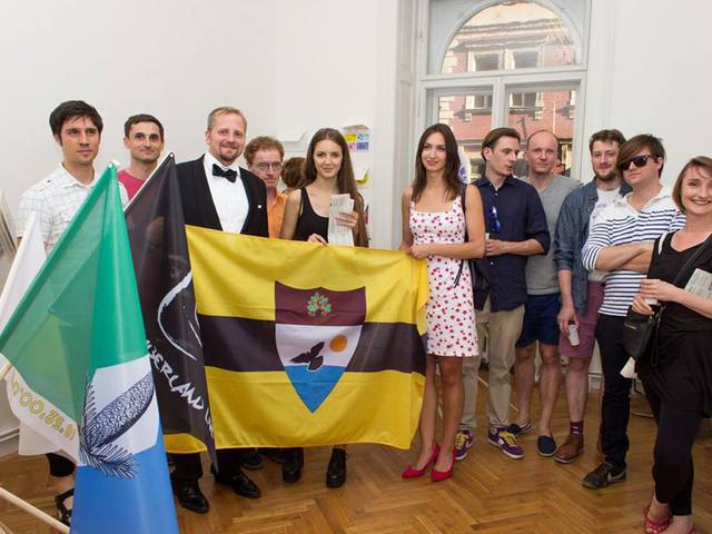Kiállítás nyílt Liberland nemzeti jelképeiből