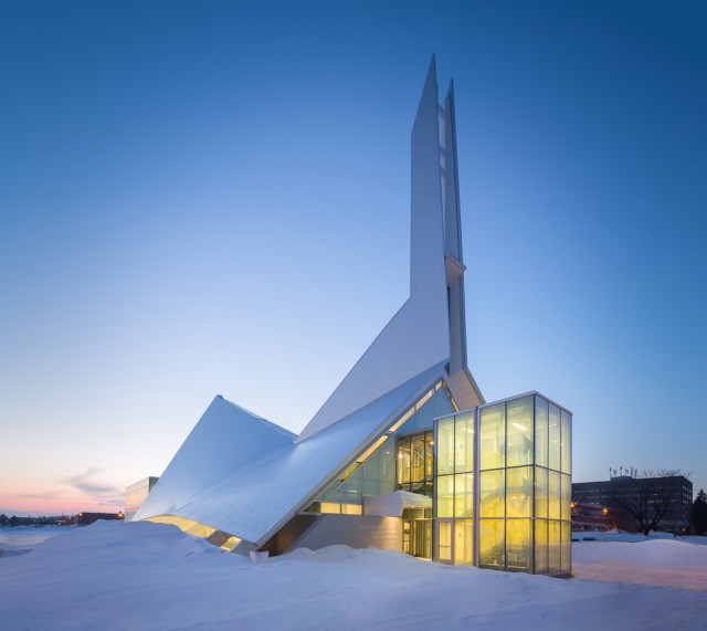 Quebec-Library.jpg