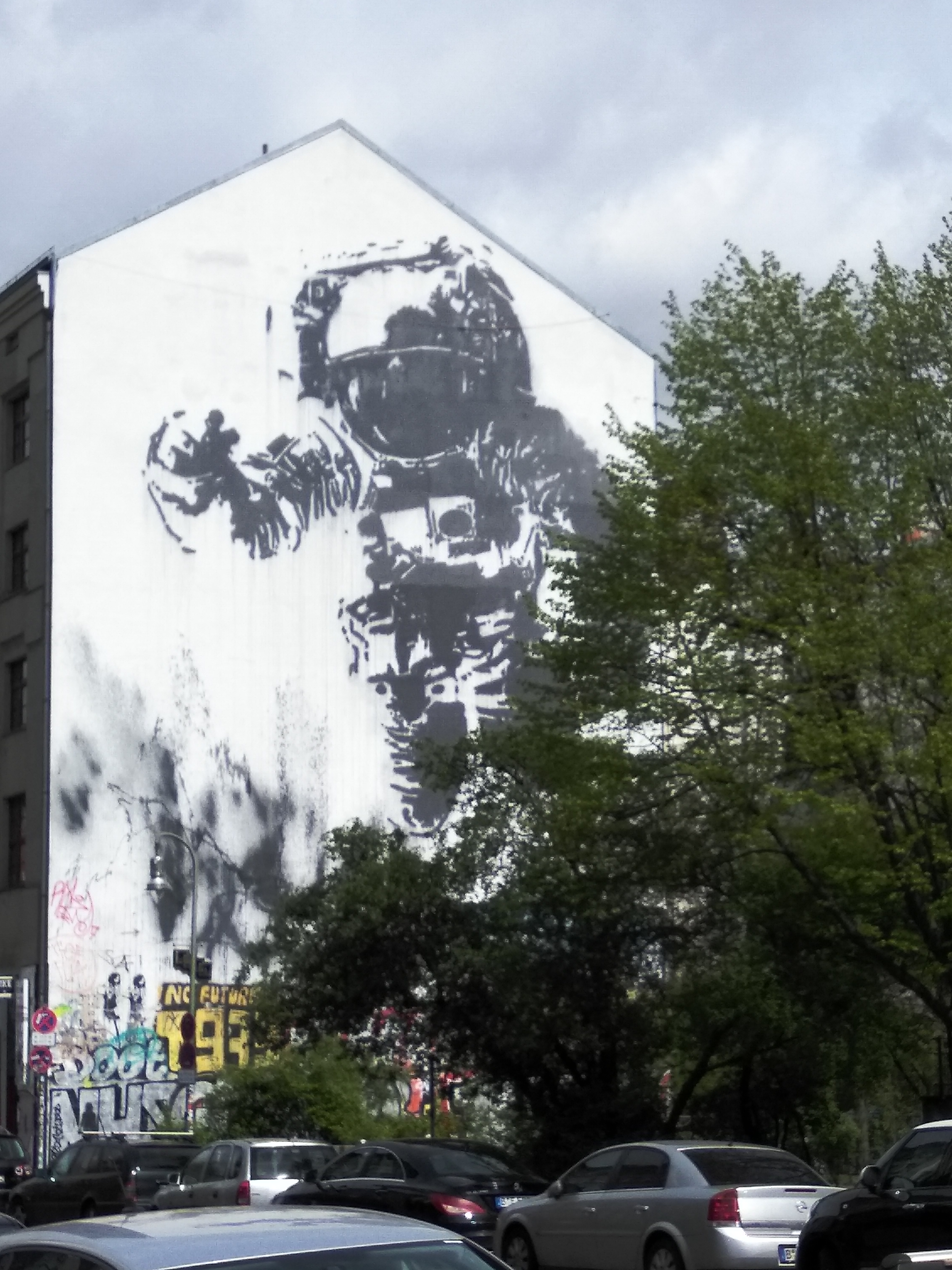 Az űrhajós eredetiben - Berlin-Kreuzberg