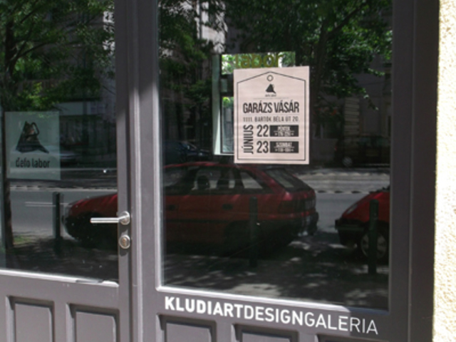 Garázsvásár - rendhagyó garázsvásár a defo laborban