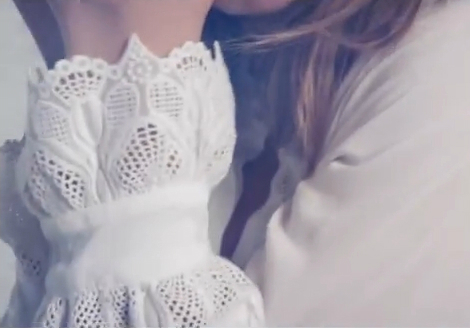 Trendi csipkés fehér blúz tavaszra - női divat 2014 H&M