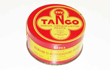 A Tango paszta doboza