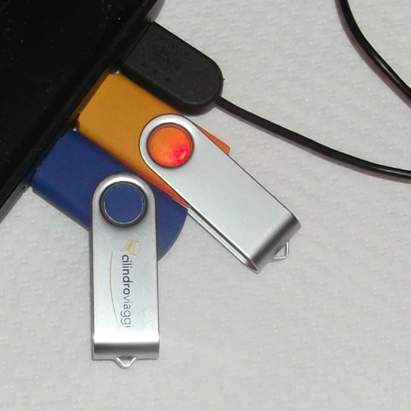 USB pendrive hiba - pendrive adathordozó meghibásodás