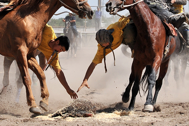 buzkashi2.jpg