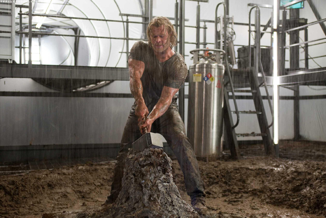 Thor-2011-Chris-Hemsworth.jpg