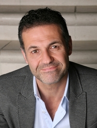 khaled_hosseini.jpg