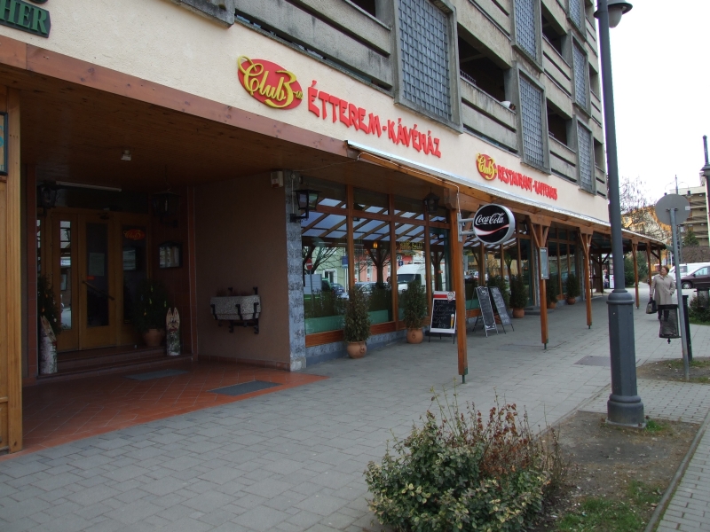 club3-as étterem.jpg