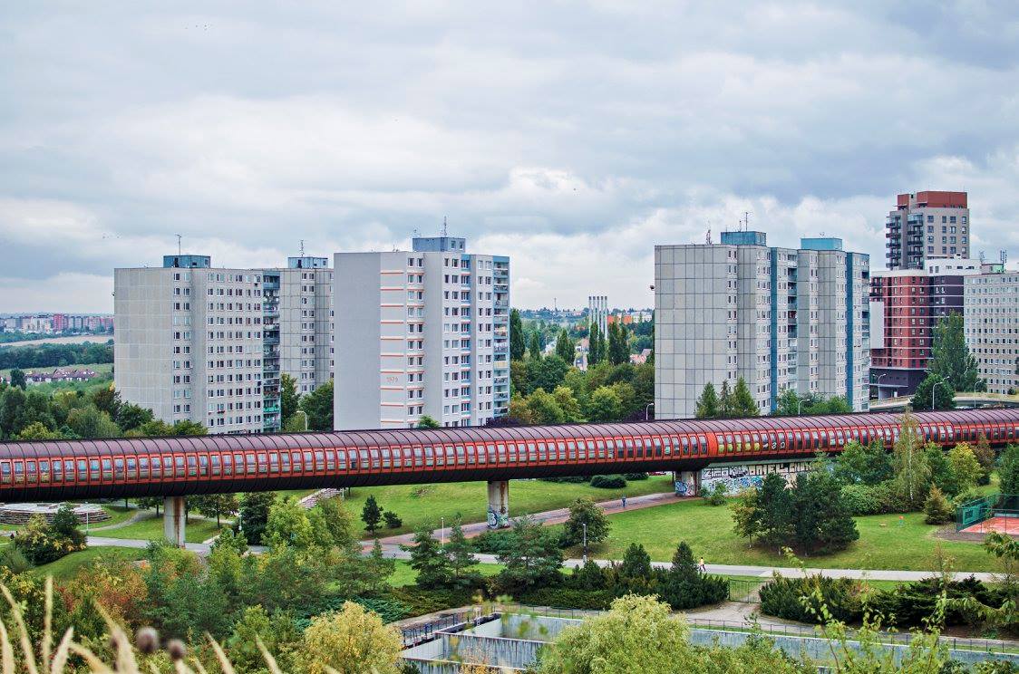 metróalagút a tó felett