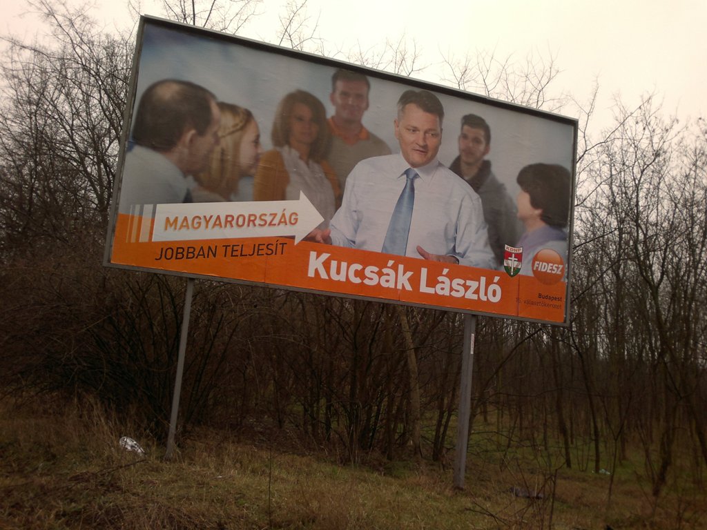 kucsák plakát kicsi.jpg