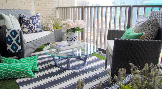 Small-Balcony-Design-Ideas-17