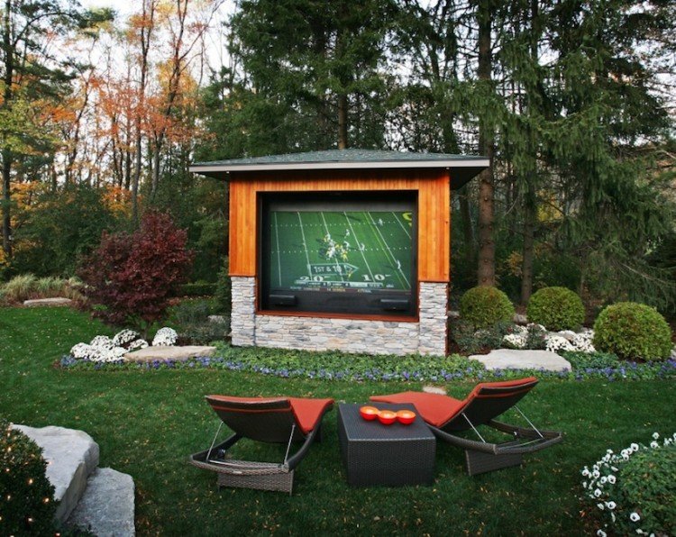 outdoor-television-man-cave-1