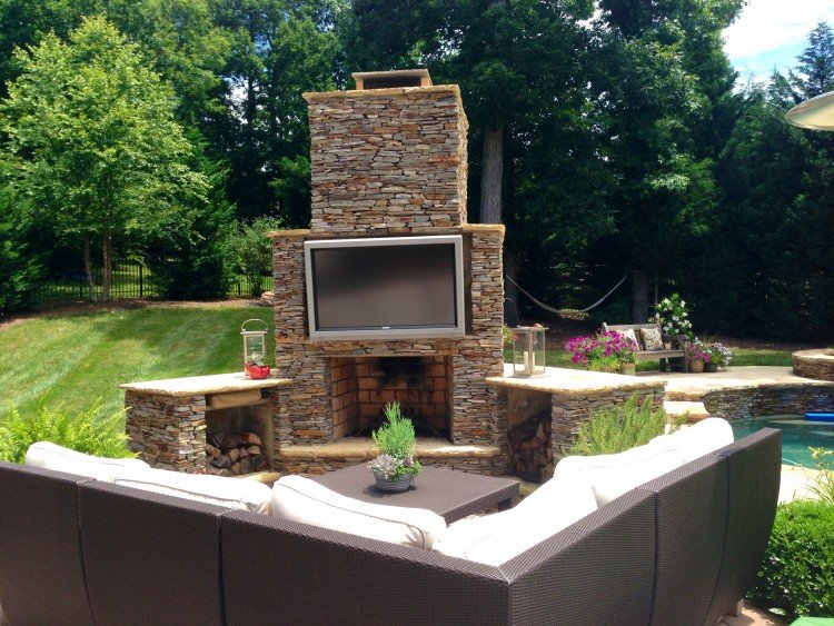 outdoor-television-man-cave-7