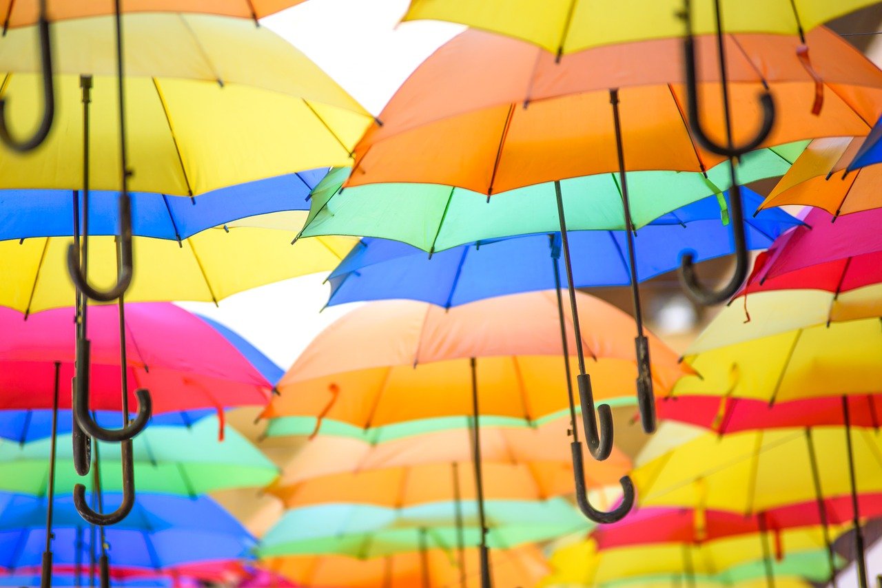 colorful-umbrellas-1492095_1280.jpg
