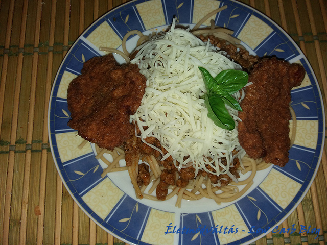 Bolognai sértésszelet Update spagettivel