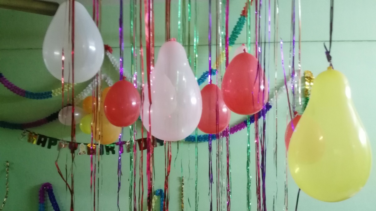 flower-balloon-celebration-decoration-color-toy-561999-pxhere_com.jpg