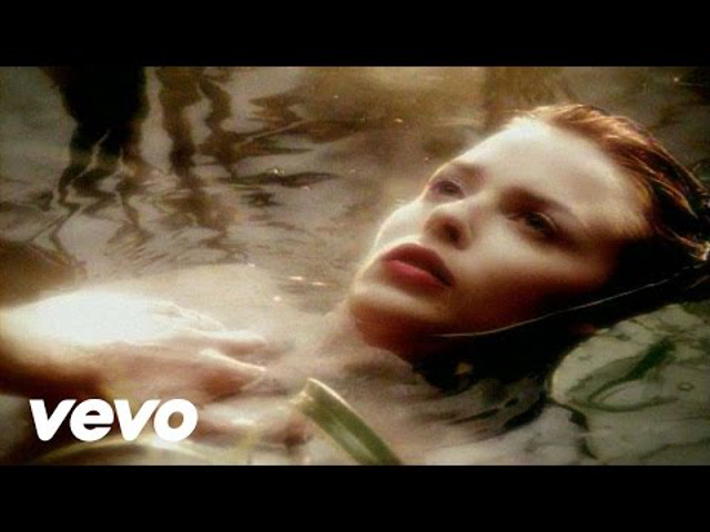 Nick Cave & Kylie Minogue - The Wild Roses Grow