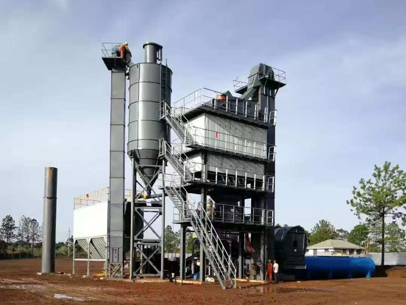 alq160_asphalt_batch_mix_plant_installation.jpg