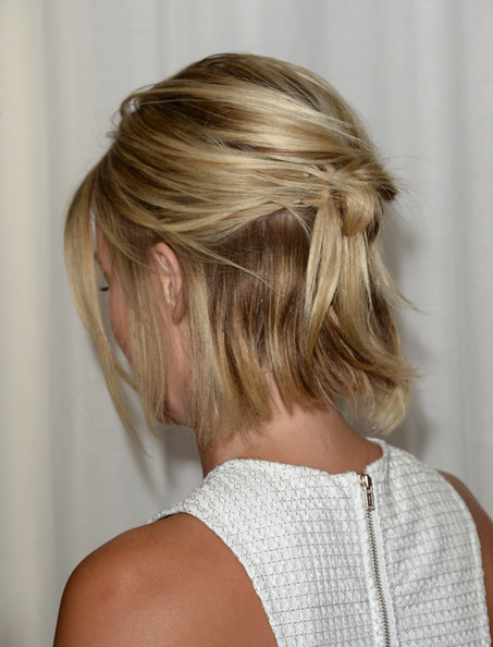 half-updo-knot.jpg