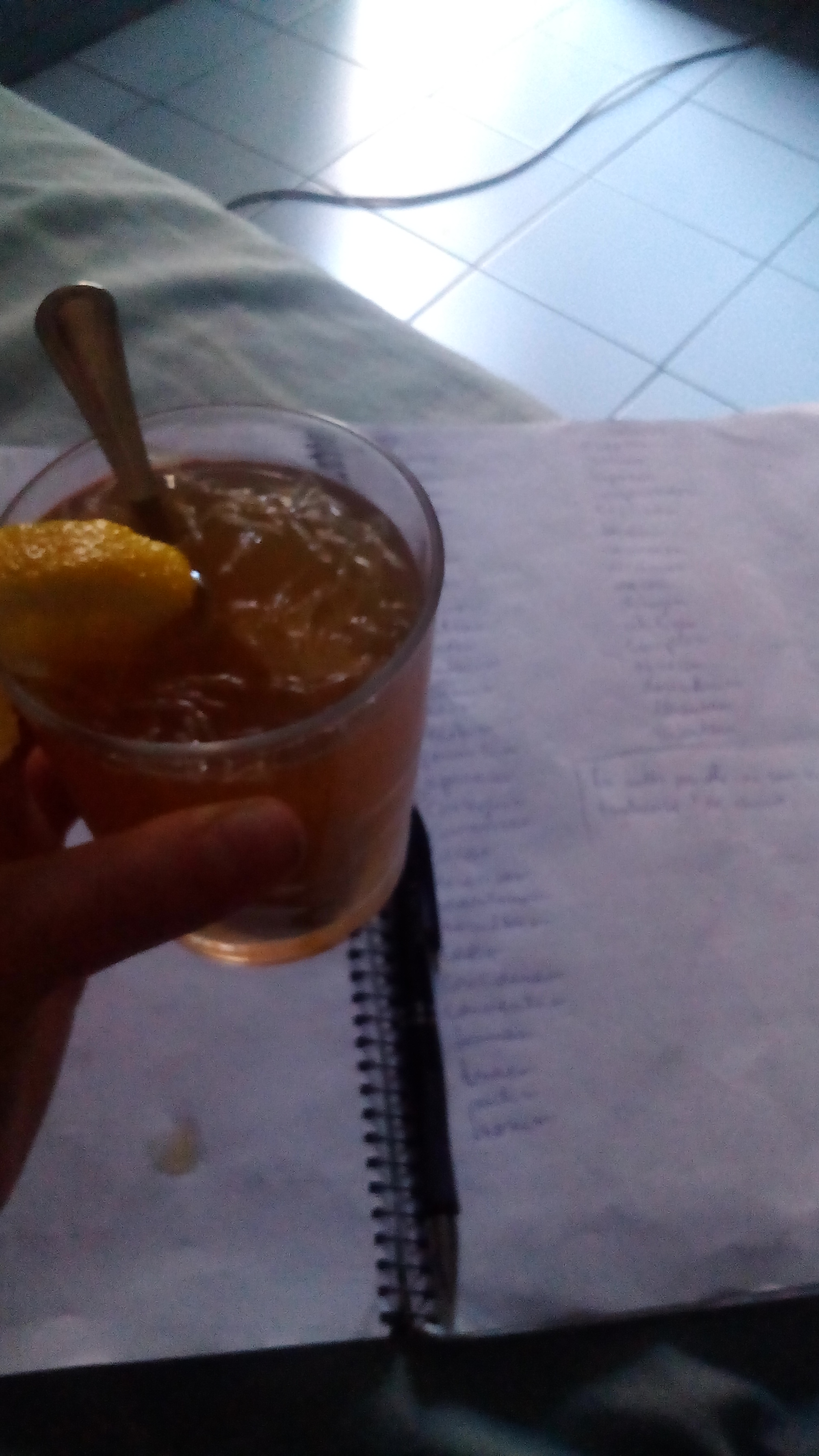 meleg citromos mézes tea és spanyol tanulás