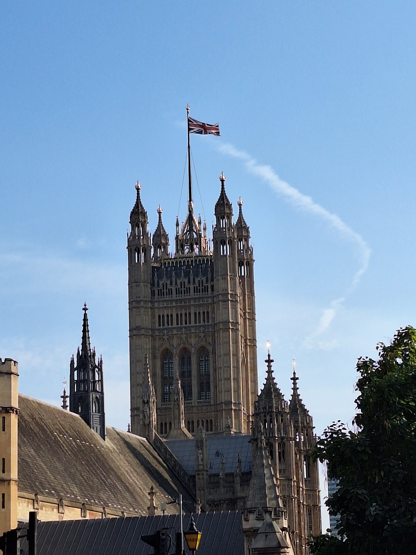 nemeth_gyorgy_victoria_tower_london.jpg