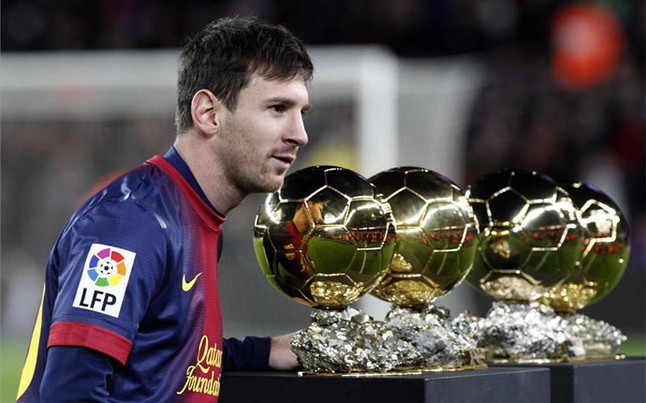 Messi-con-cuatro-balones.jpg