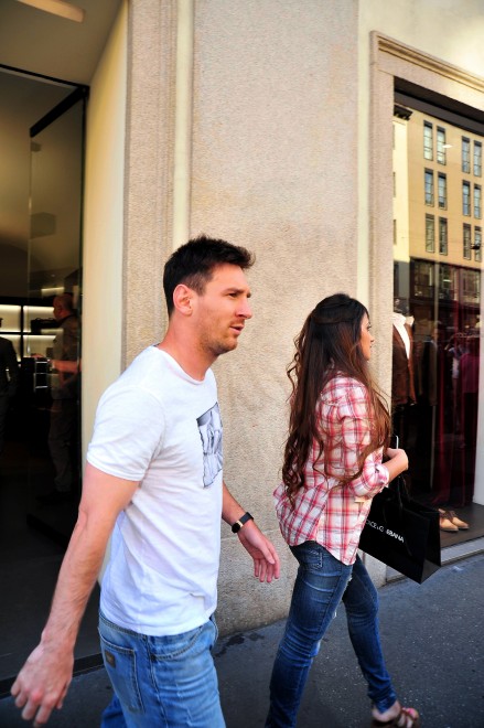 Messi-y-Antonella-02.jpg