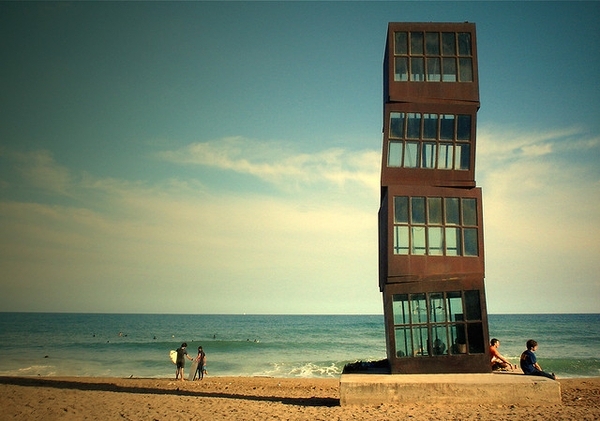 torre graciosa en la playa.jpg