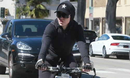 top-madonna-out-and-about-los-angeles-20140309.jpg