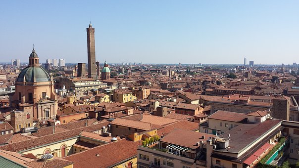 bologna-2630373_340.jpg