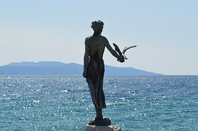 opatija-3673532_640_1.jpg