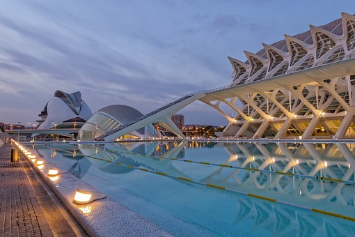 valencia-1049399_340.jpg