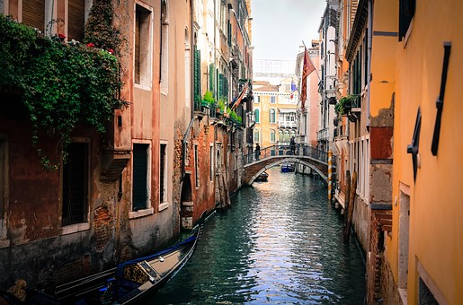 venice-1276664_340.jpg