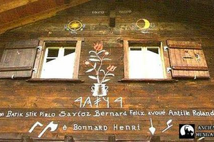Tulipános ház - Székely Magyar rovásírás - Svájc