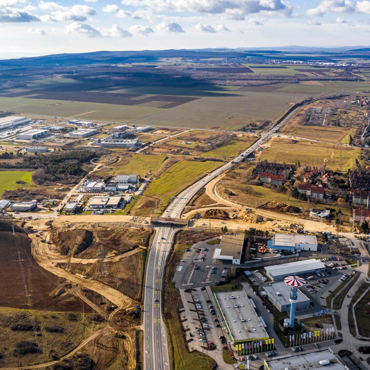 Hídépítés, turbókörforgalom: a veszprémi elkerülőn hasíthatnak majd a Balaton felé tartó autók