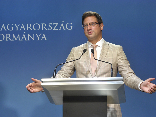 Egyértelműen Tarlós mellett kampányolt a Kormányinfón egy miniszter, de ezzel tényleg nincs semmi baj? Majd a Kúria megmondja
