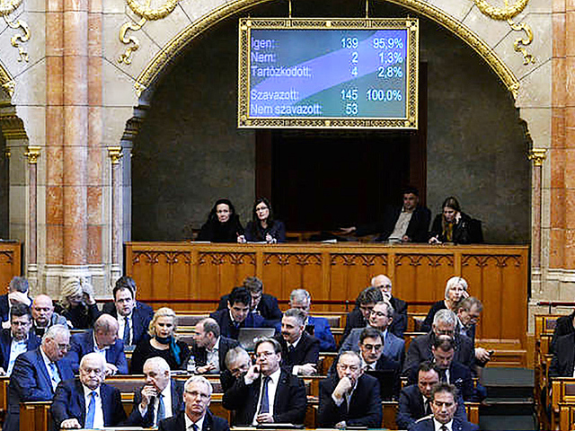 Elképesztően nagy átverés, hogy többé nem fizet bűnözőknek a magyar állam
