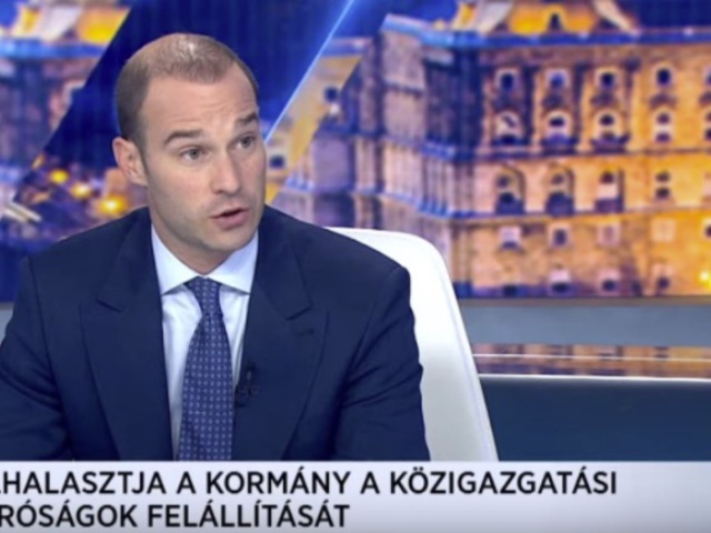 Hazudik a kormányszóvivő – vagy egy alternatív valóságban él