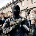 KneeCap: a művészi szabadságnak a terrorizmus támogatása szab határt