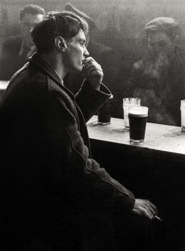 absence_pub_in_dublin.jpg