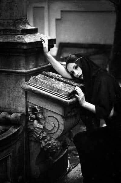dark_lady_emo.jpg