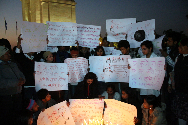 Silent_Protest_at_India_Gate.jpg