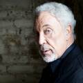 85 éves TOM JONES